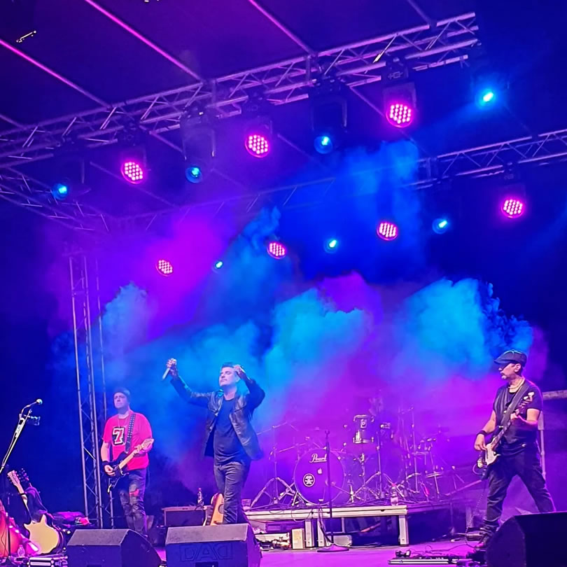 Rejoice band